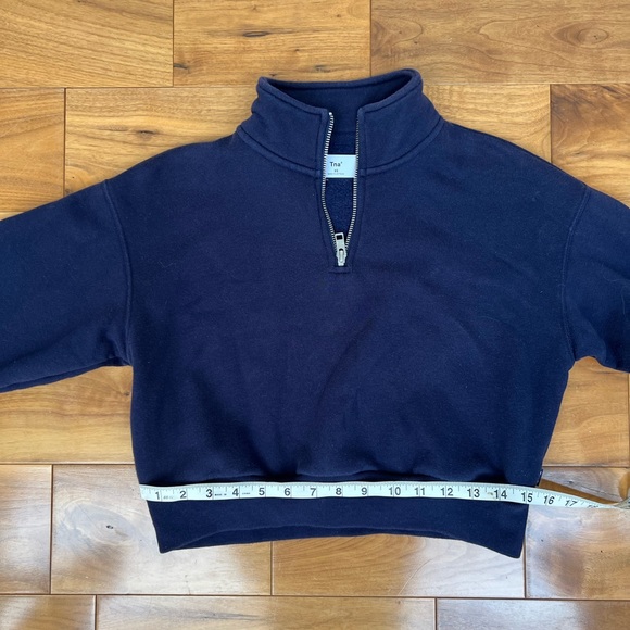 Aritzia 1/4 Zip Cropped Sweatshirt size XS - Picture 7 of 9